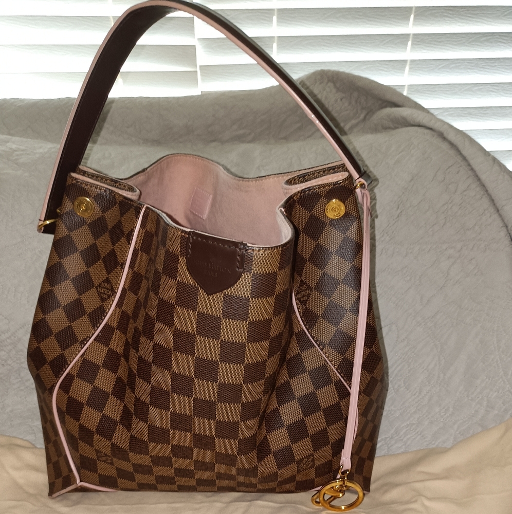 Louie Vuitton Damnier Ebene Cassia Hobo